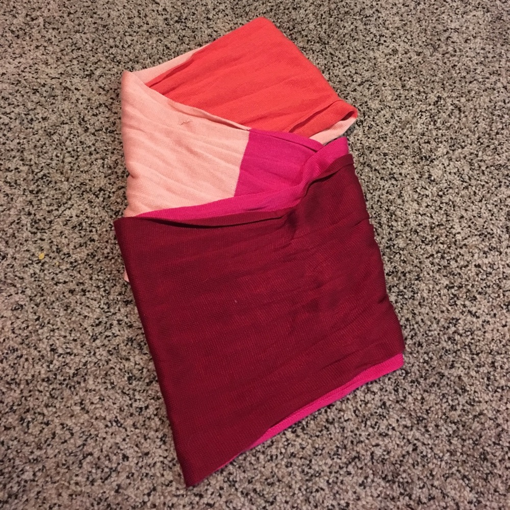 Infiniti Scarf